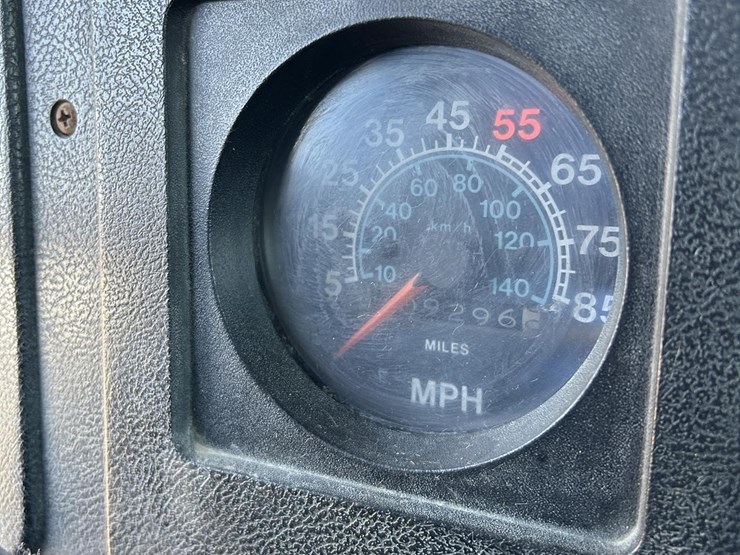 1986-international-f2375-image-25