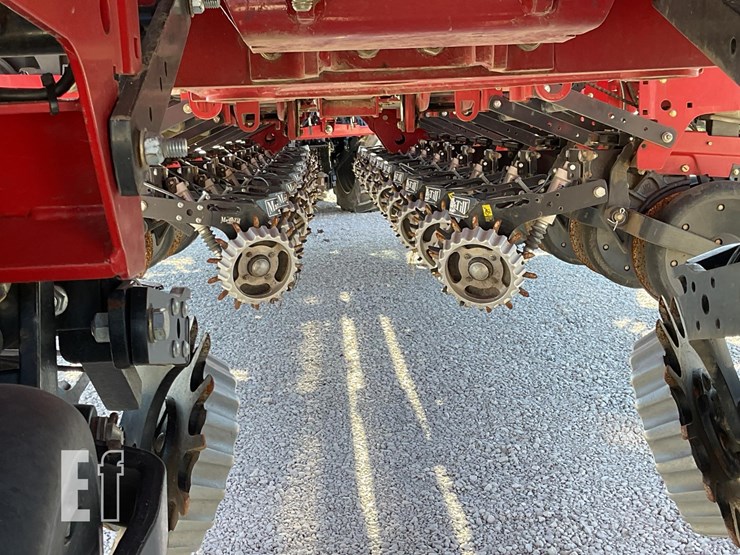 case-ih-1250-image-39