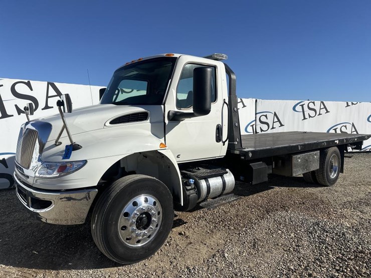 2022-international-mv607-image-1