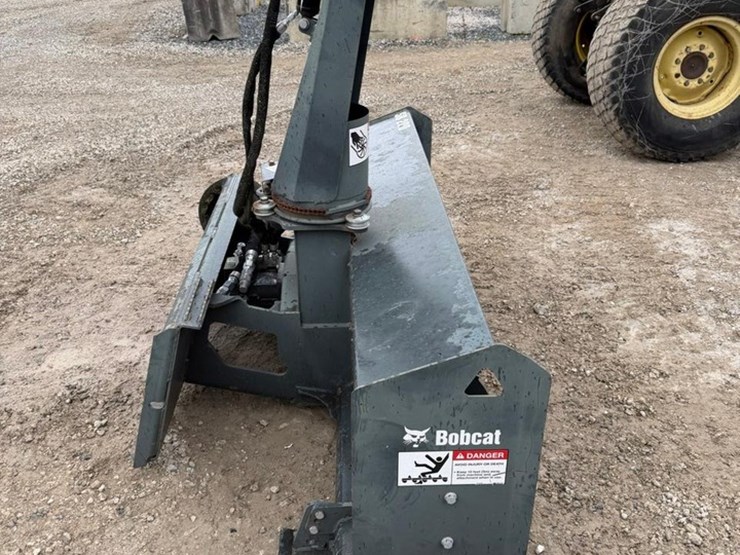 bobcat-sb200-74”-skid-steer-snowblower-image-6