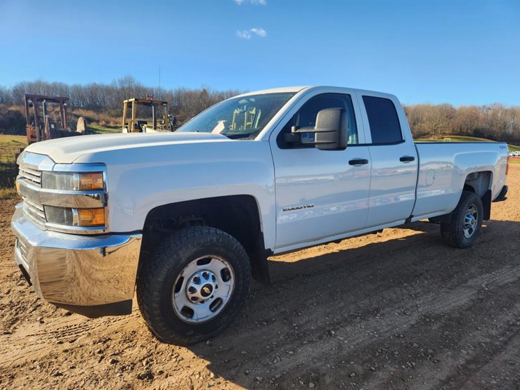 2017-chevrolet-2500-image-1