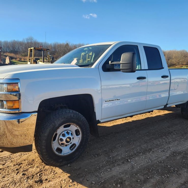 2017 CHEVROLET 2500