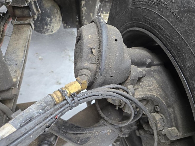 2017-peterbilt-579-image-53