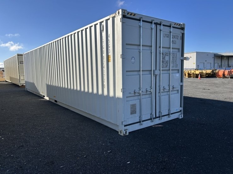 2025-40'-high-cube-shipping-container-image-6