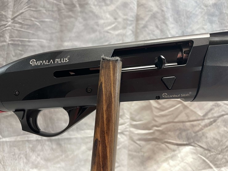 #2395-•-impala-nero-sporter-12-ga.-semi-auto-shotgun,-sn:-60-h22yt-004715-image-8