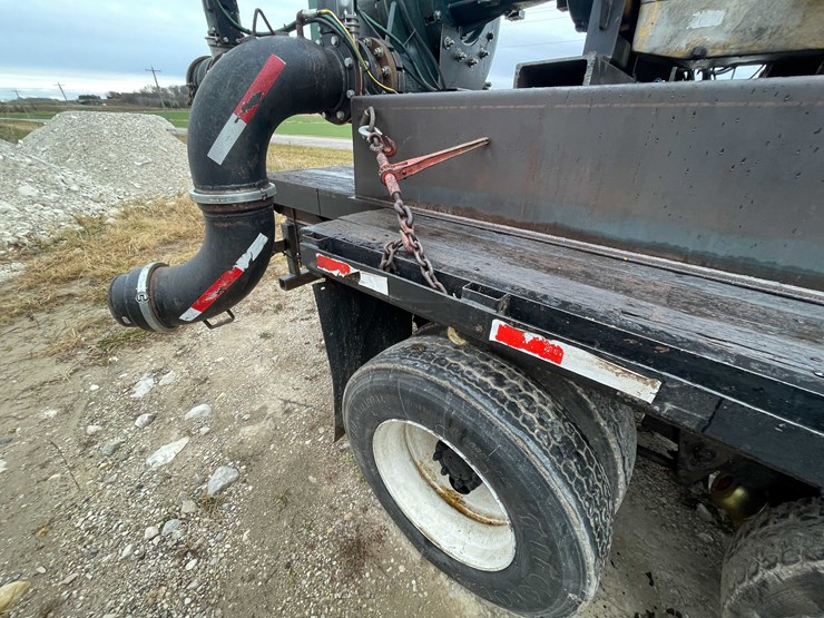 international-4900-image-28