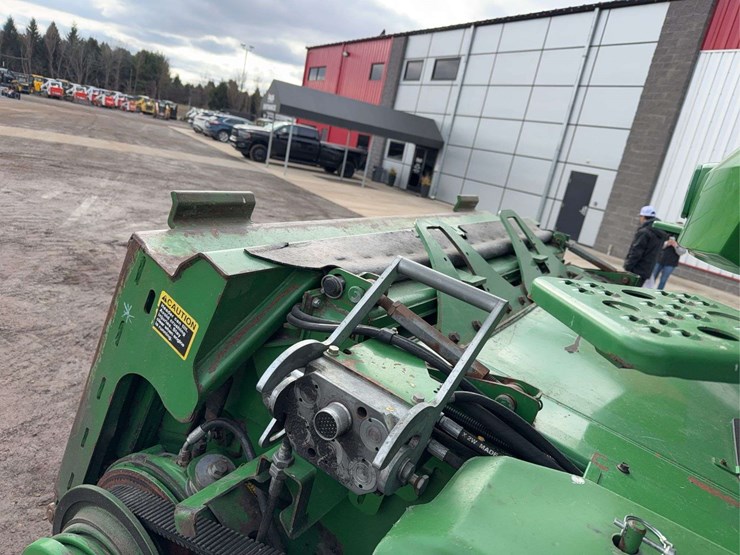 2013-john-deere-s670-image-87