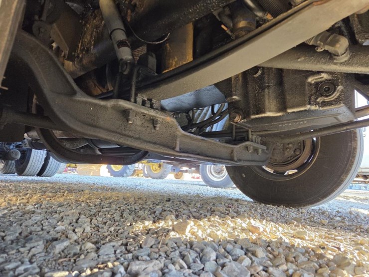 2007-peterbilt-386-image-48