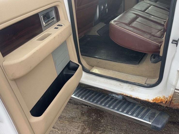 2012-ford-f150-image-33