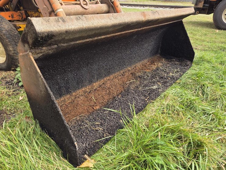 john-deere-300-image-9