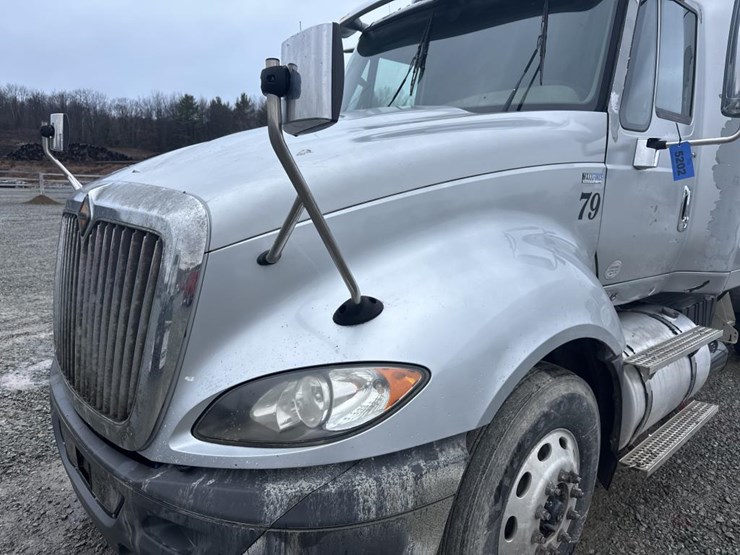 2014-international-prostar-image-9