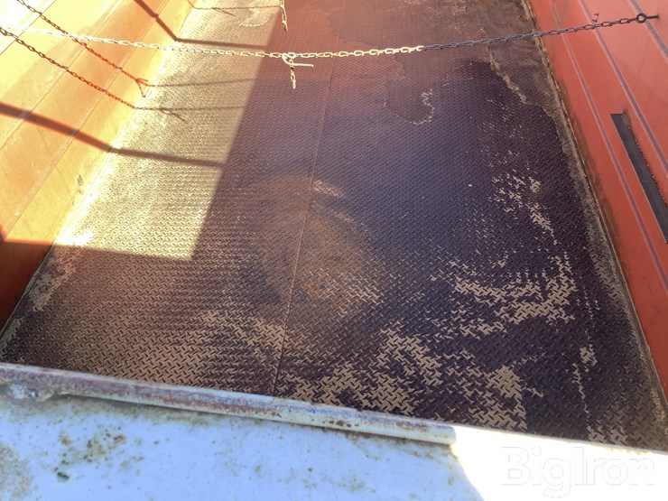 international-4700-image-18