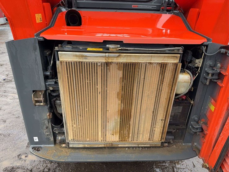 2015-kubota-svl75-2-image-8