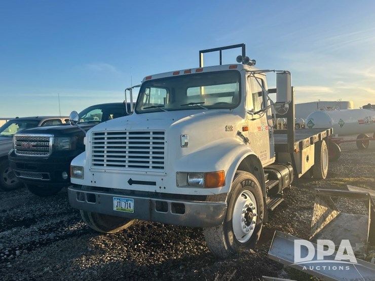 international-4700-image-1