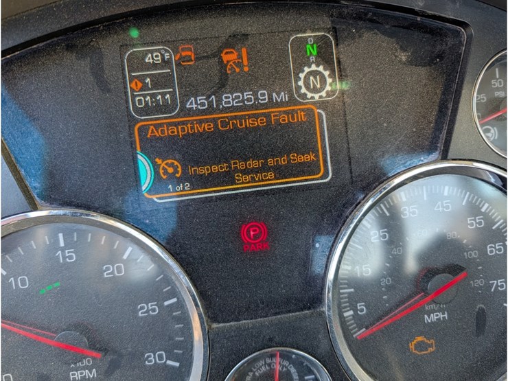 2020-kenworth-t880-image-26