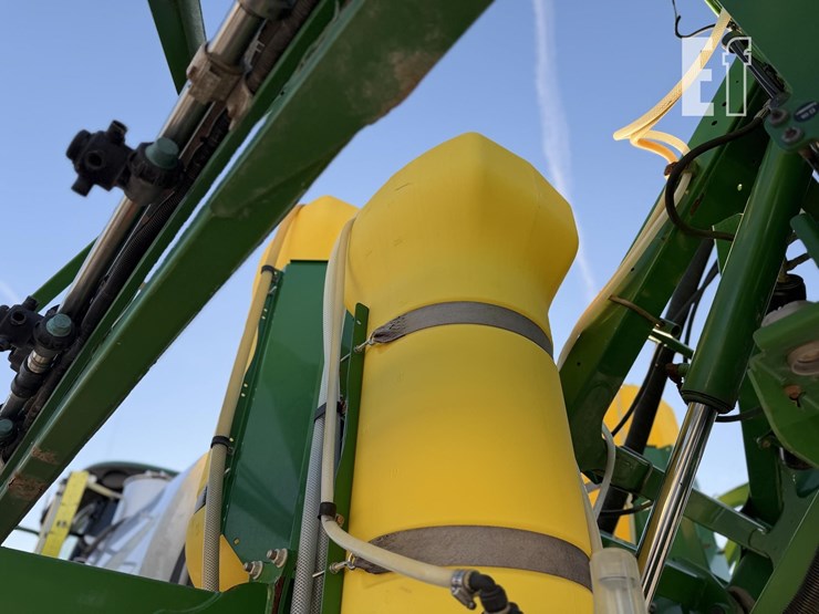 john-deere-r4038-image-20