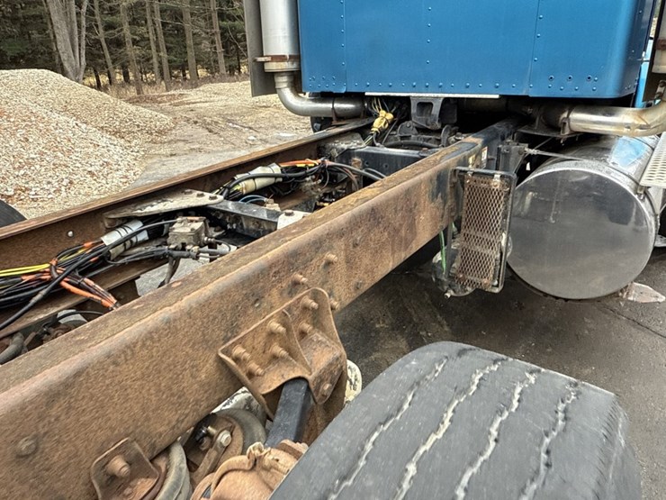 kenworth-t600-image-37