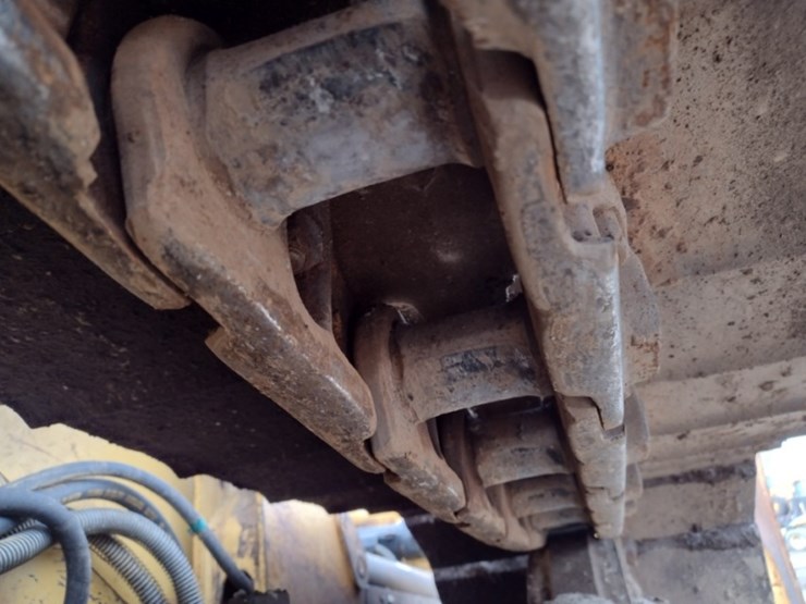 caterpillar-d5k2-lgp-image-39