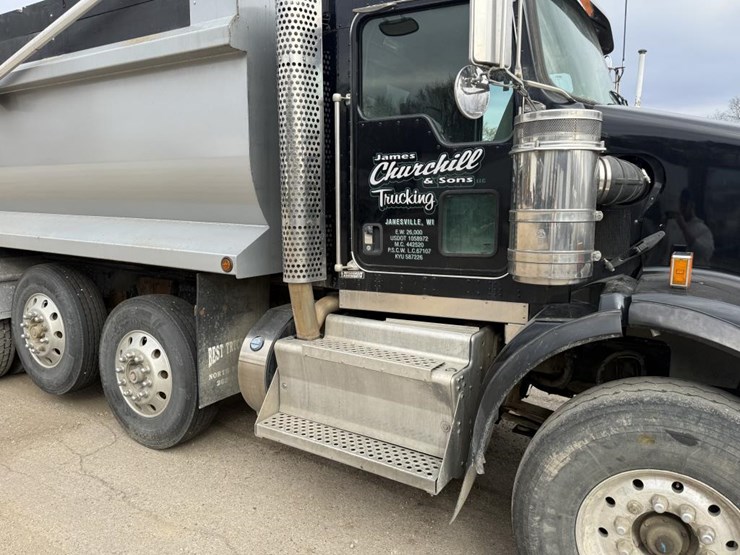 2014-kenworth-t800-image-9