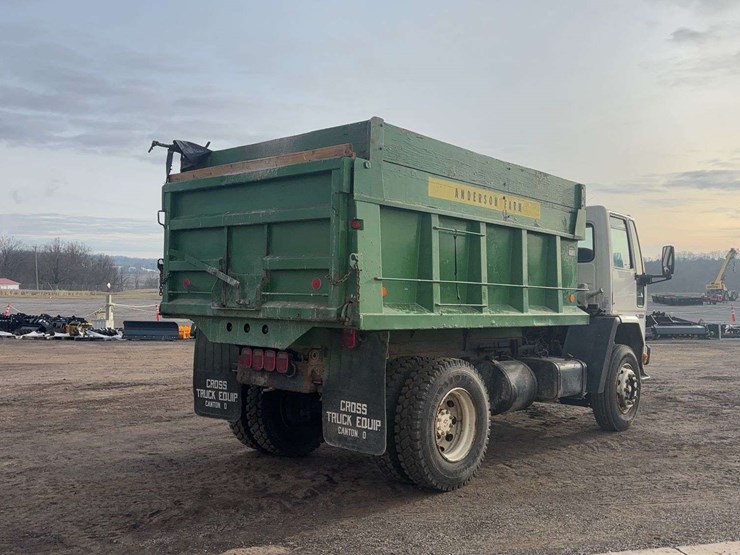 1989-ford-cf8000-image-3