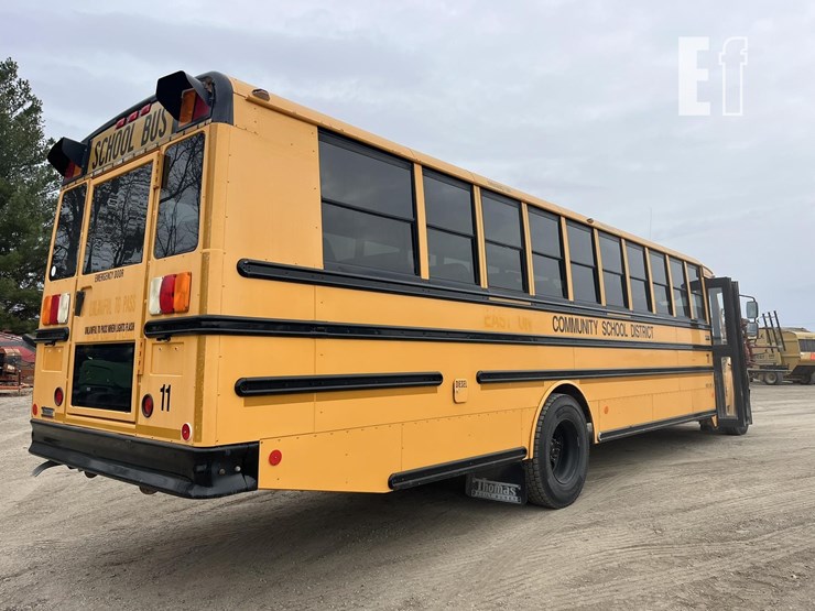 2015-thomas-saf-t-liner-c2-image-5