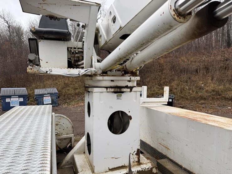 2001-international-4900-image-51