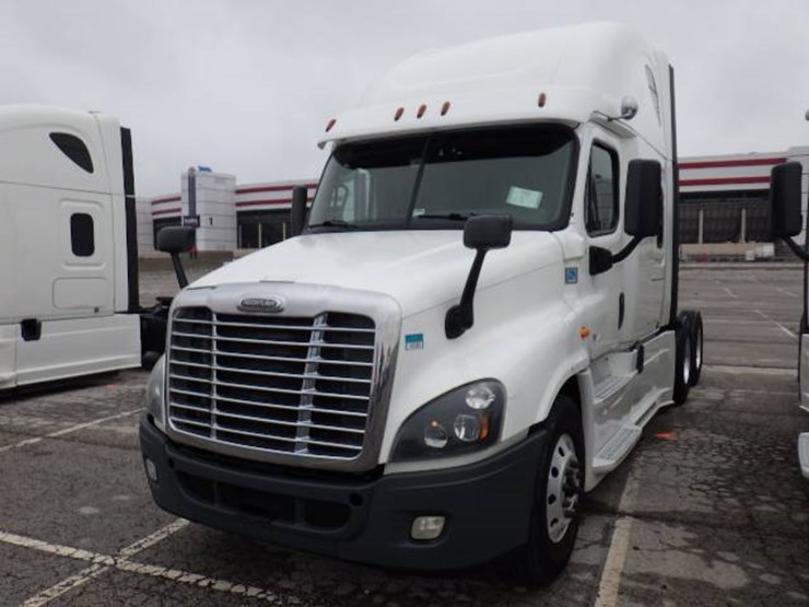 2019-freightliner-cascadia-125-image-1