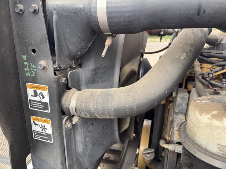 peterbilt-330-image-68