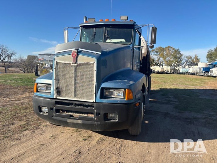 kenworth-t600-image-18