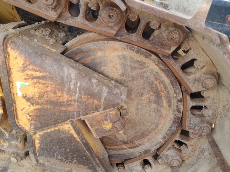 caterpillar-d6n-xl-image-36