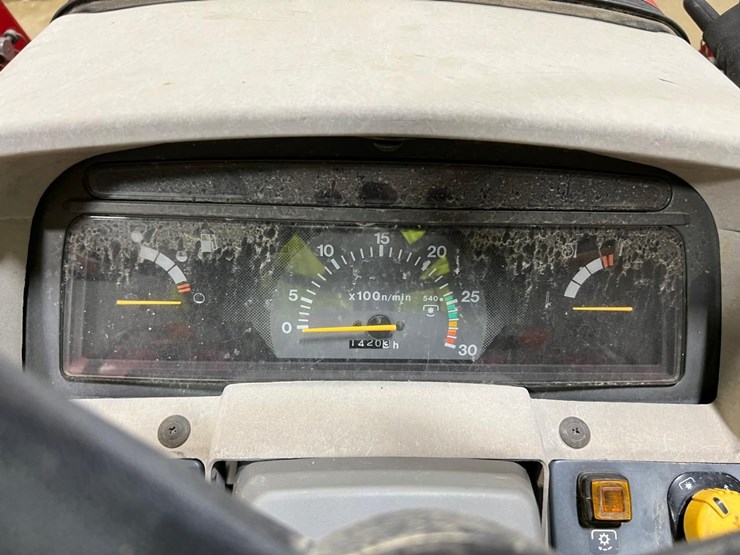 massey-ferguson-1533-image-22