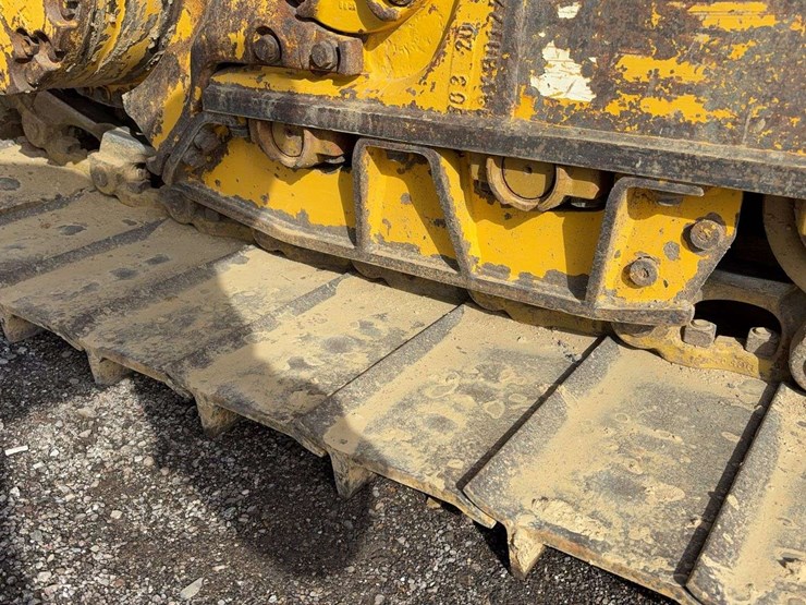 2020-komatsu-d61-image-21