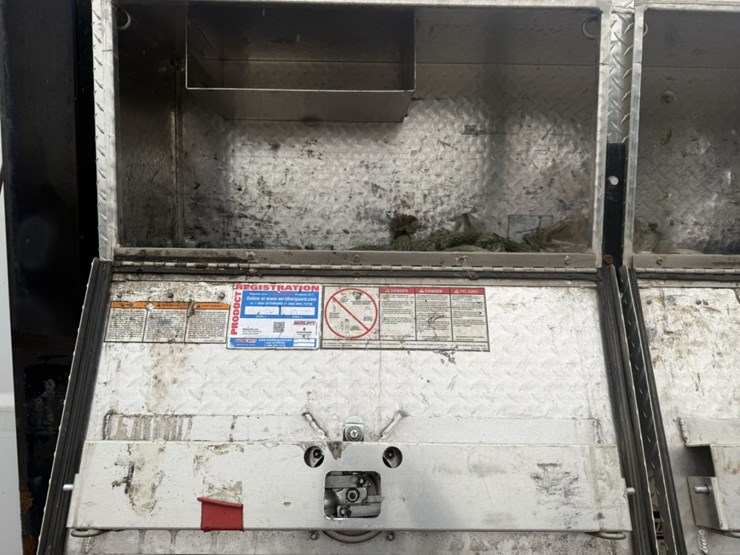 2012-ford-f550-image-18