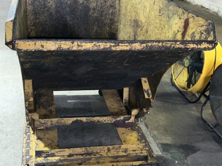 #606-•-wheeled-self-dumping-hopper-image-2