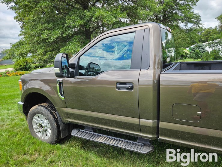 2017-ford-f250-image-17