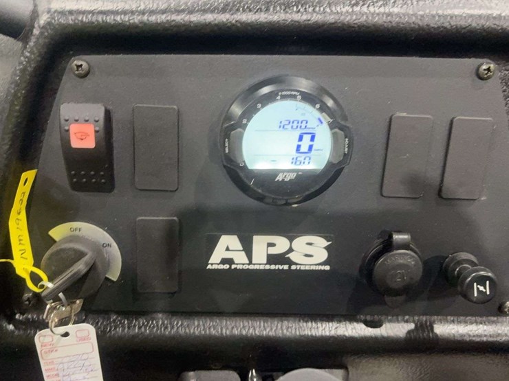 2020-argo-600-frontier-amphibious-6-wheeler-image-33