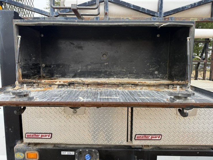 2011-ford-f550-image-20