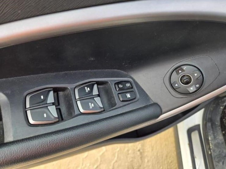 hyundai-santa-fe-image-24