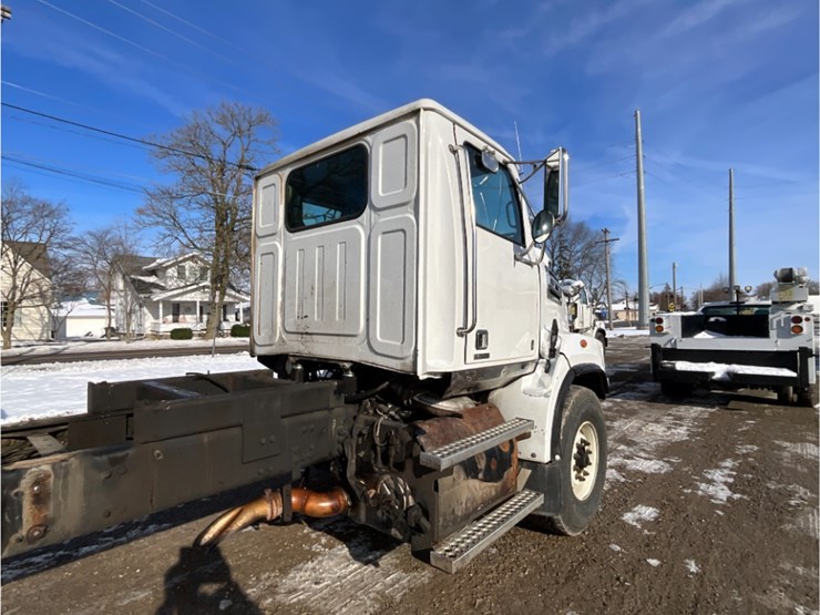 western-star-4700sb-image-8