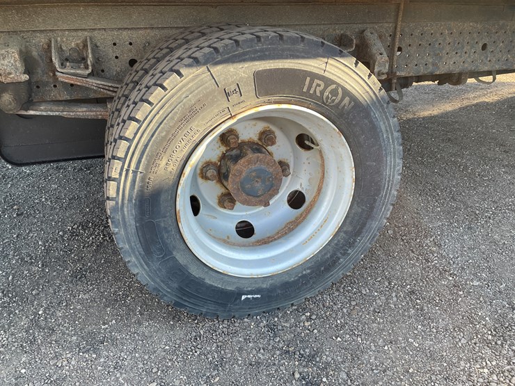 #1072-•-2012-mitsubishi-canter-fe160-cab-over-diesel-box-truck-(has-wi-title)-image-13