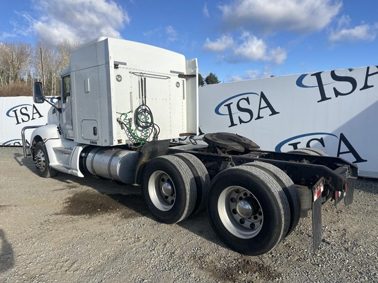 2013-kenworth-t660-image-3