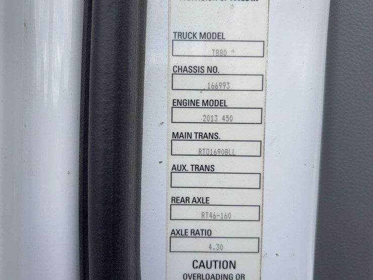 2017-kenworth-t880-image-69