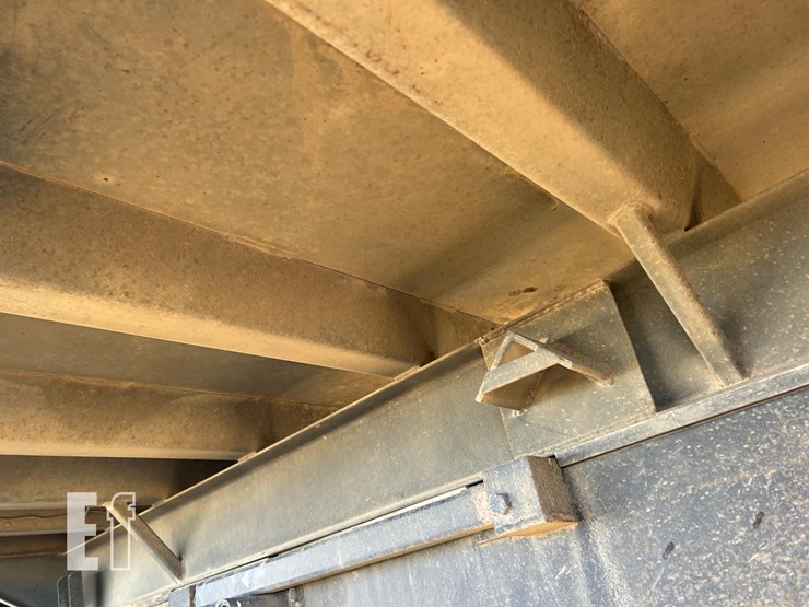 1985-international-s2500-image-33