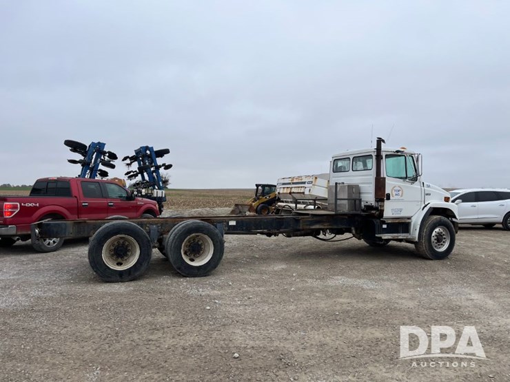 freightliner-fl80-image-7