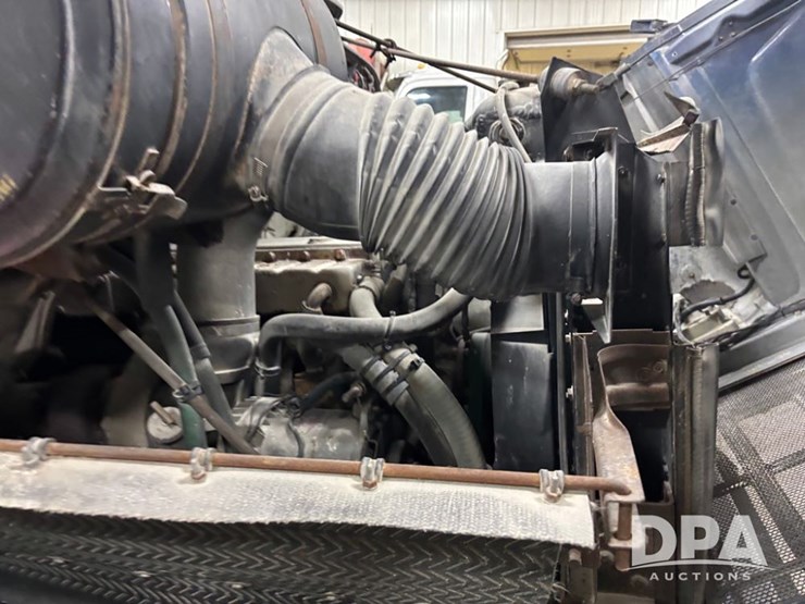 1989-international-2375-plow-truck-(dr12639-unit-215)-image-14