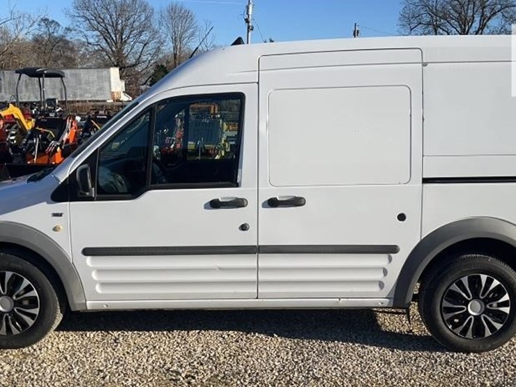 ford-transit-connect-image-1