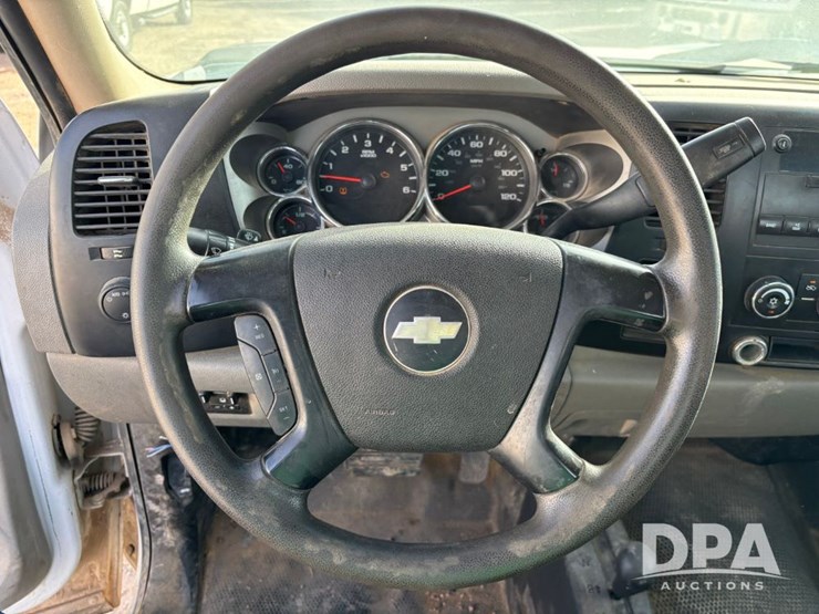 2010-chevrolet-silverado-2500hd-image-74