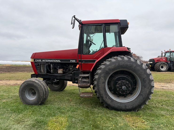 #1016-•-1989-case-7140-tractor-(fennimore,-wi)-image-6