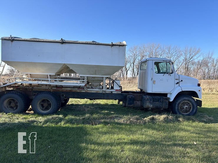 1986-international-f2375-image-4