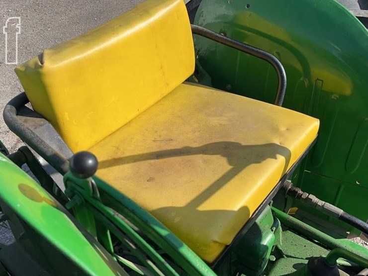 john-deere-420u-image-8